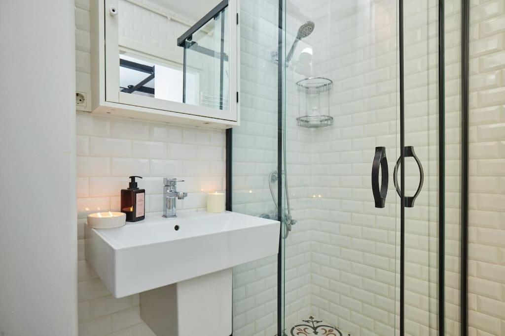 Stunning 2br 1 Min Metro&galata *