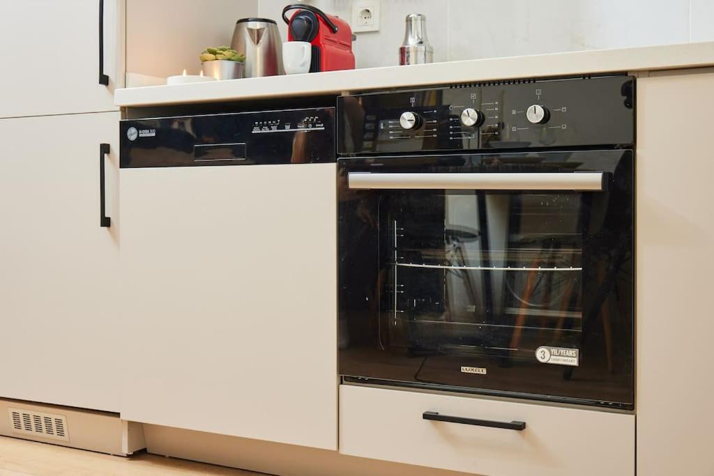 Daire Stunning 2br 1 Min Metro&galata