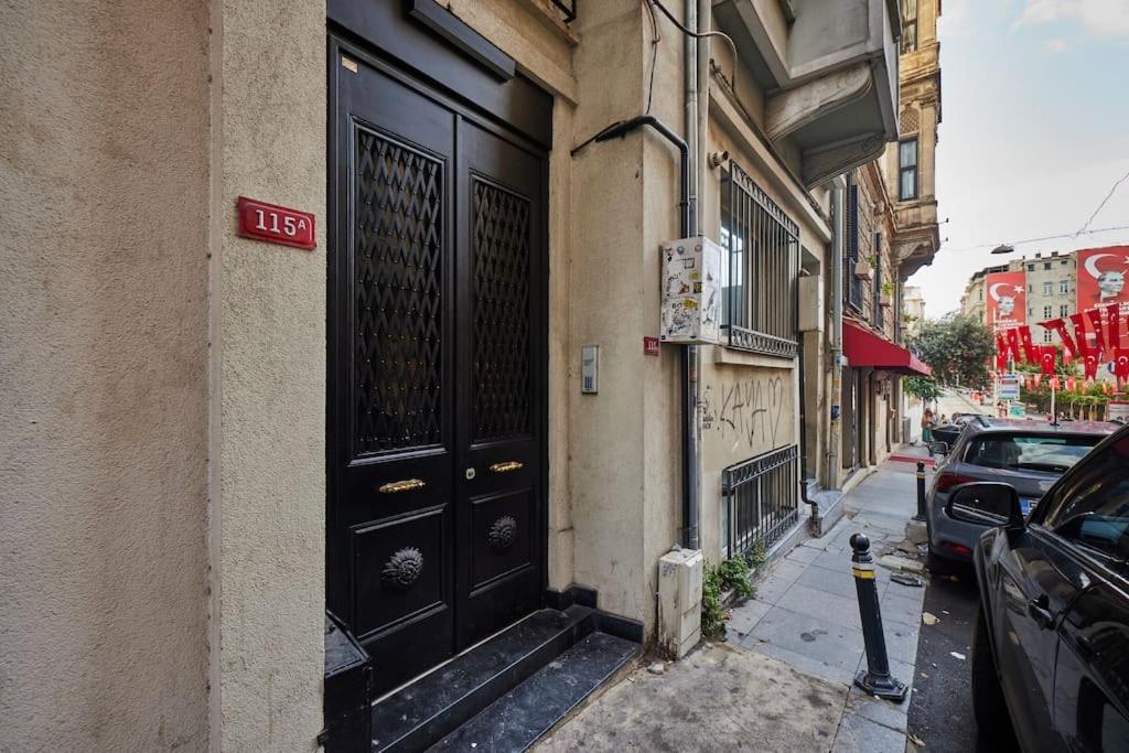 Stunning 2br 1 Min Metro&galata